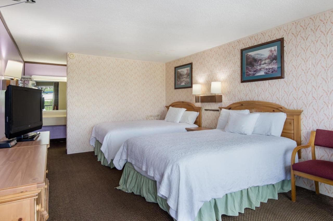 Americas Best Value Inn Wytheville Esterno foto