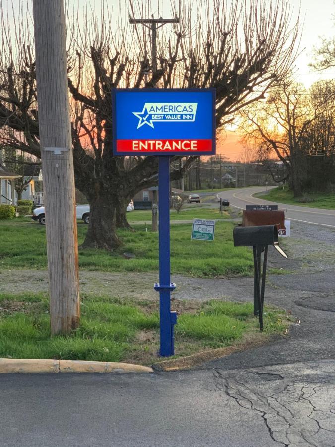 Americas Best Value Inn Wytheville Esterno foto